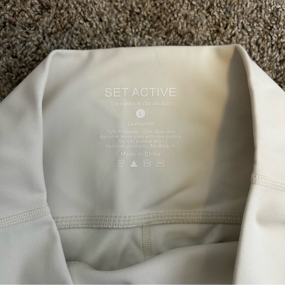 Set Active LuxForm High-Waisted Shorts - Size L - Picture 2 of 4